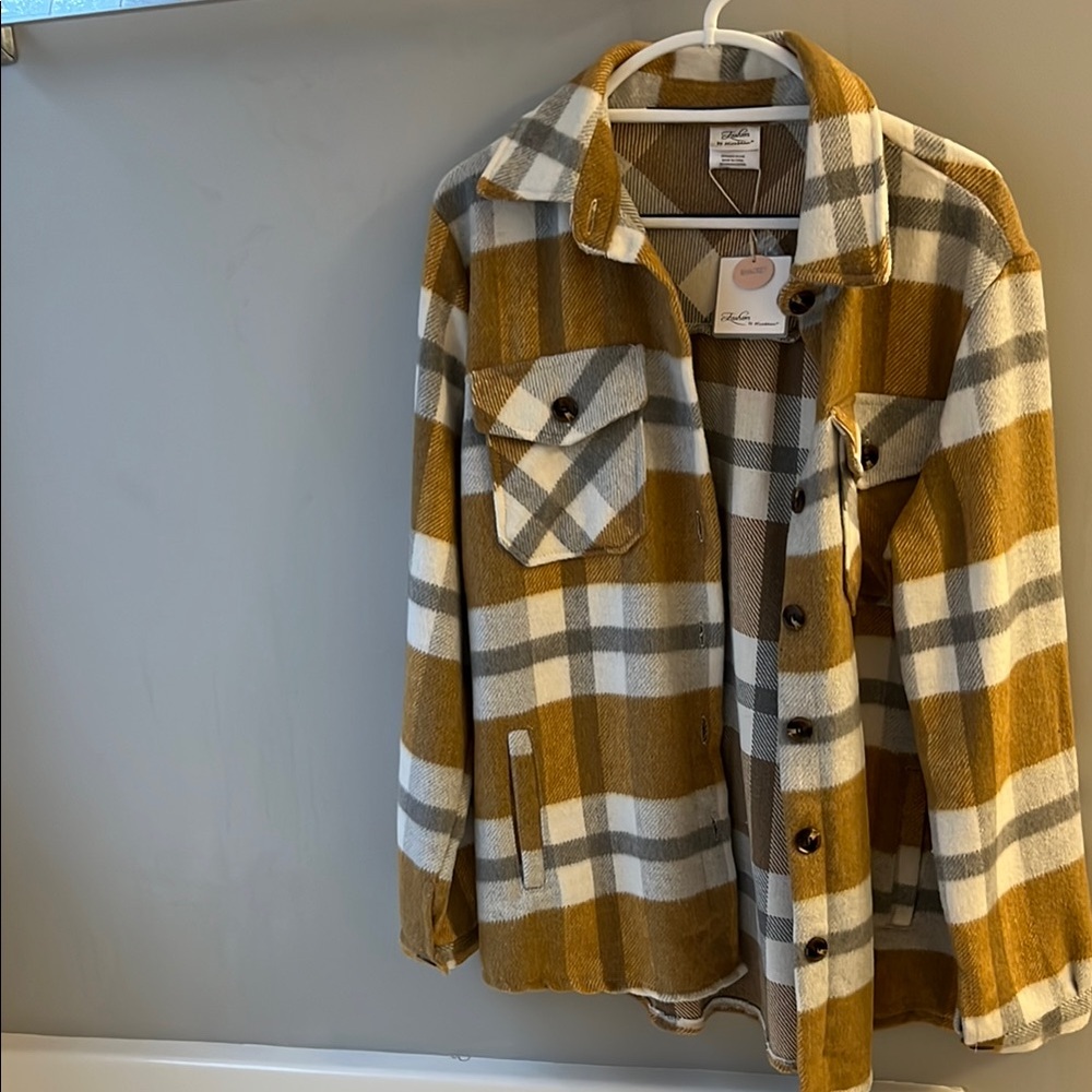 Fashion by Mirabeau Plaid Shacket